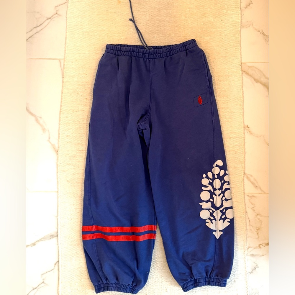 Free People Movement All Star Logo sweatpants sz large - Picture 3 of 8